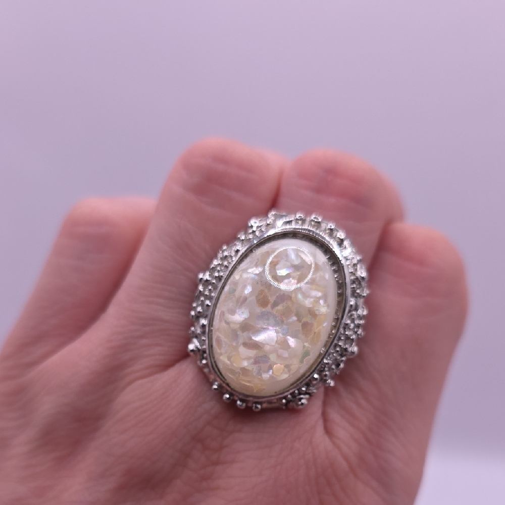 Elegant Statement Silvertone and Cream Cabochon Ring